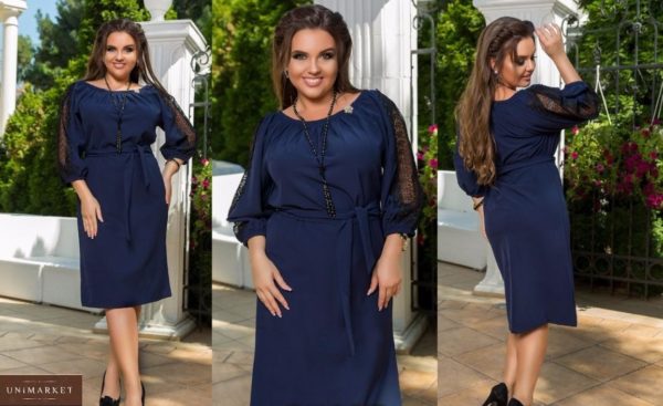 Купити синє жіноче елегантне плаття вільного крою зі вставками з мережива і брошкою (розмір 48-54) онлайн