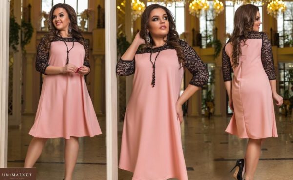 Купить розовое женское свободное платье А-силуэта с черным кружевом (размер 48-54) недорого