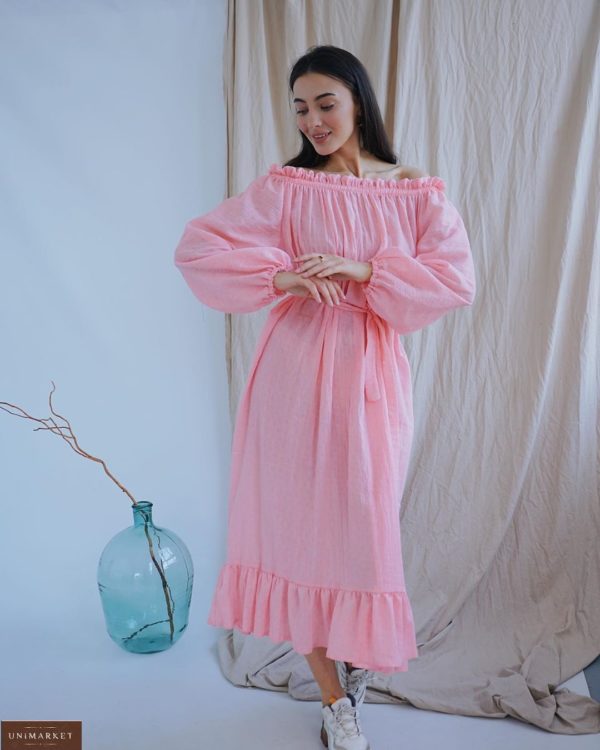 Заказать розовое женское хлопковое платье миди с открытыми плечами и длинным рукавом недорого