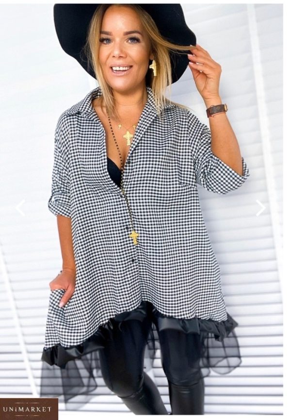 Заказать черно-белую женскую удлиненную рубашку-тунику в клетку с сеткой (размер 48-54) по скидке