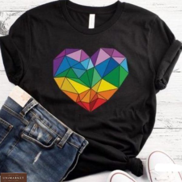 Замовити чорну жіночу прінтована футболку в любовній тематиці в інтернет-магазині