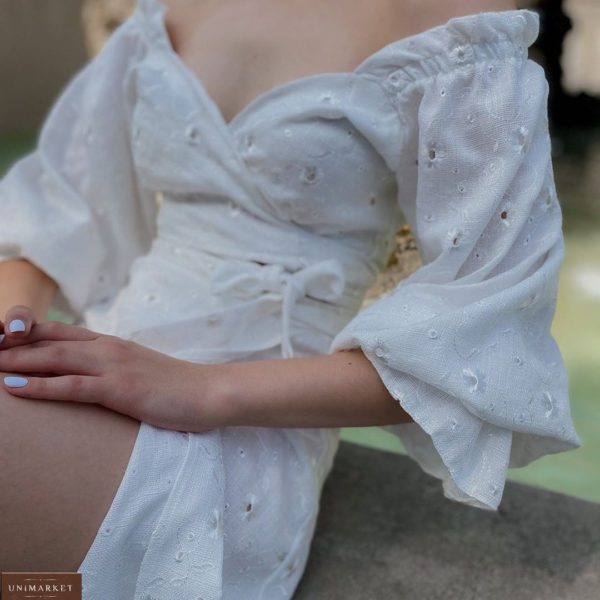 Приобрести белый женский костюм: кофта на запах с открытыми плечами + юбка на запах (размер 42-50) выгодно