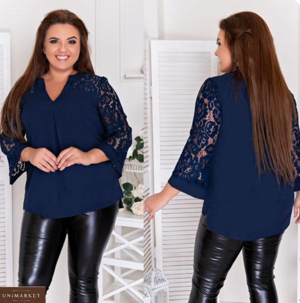 Заказать синюю женскую легкую блузку с широкими кружевными рукавами (размер 48-66) в Украине