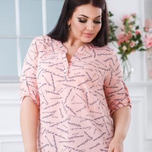 Купить женскую нежную розовую блузку с надписями (размер 50-60) недорого