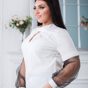 Приобрести белую женскую блузку с длинными рукавами из сетки в горошек (размер 50-56) дешево