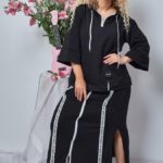 Придбати чорного кольору костюм двійка: спідниця і кофта з капюшоном для жінок (розмір 50-60) онлайн