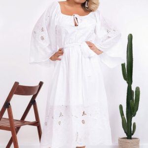 Купити біле oversize плаття з батисту для жінок з вишивкою (розмір 48-58) по знижці