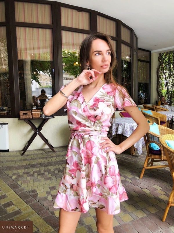 Заказать розовое женское с поясом платье мини в цветочный принт на запах в Украине