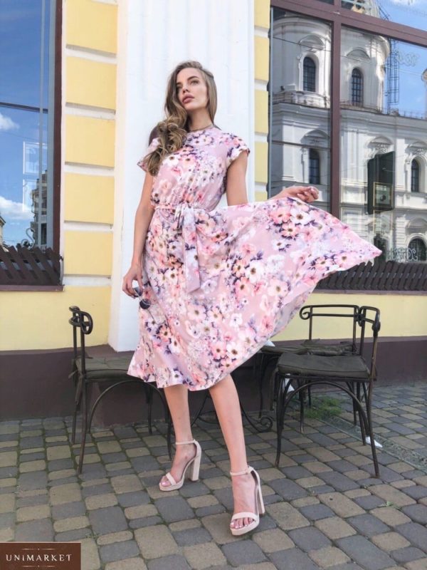 Купить женское цветочное платье миди с поясом розовое недорого