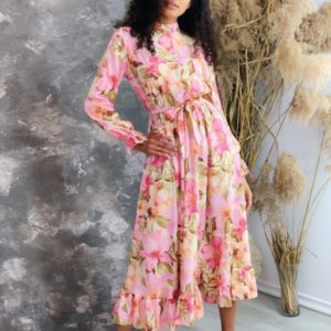 Приобрести розового цвета принтованное платье с длинным рукавом с поясом женское (размер 42-50) дешево