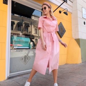 Придбати рожеве жіноче плаття-сорочка з бавовни довжини міді дешево