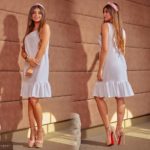 Замовити біле жіноче лляне плаття прямого крою з воланом (розмір 42-64) в Харкові