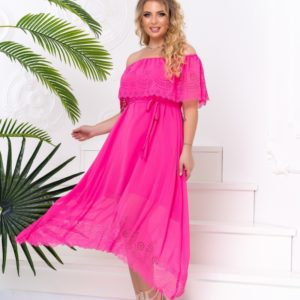 Купить женское шифоновое платье розового цвета с перфорацией с открытыми плечами (размер 48-50) на лето недорого