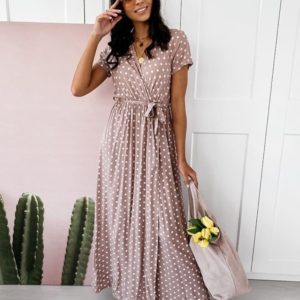 Купить платье для женщин на запах в горошек цвета мокко длины макси (размер 44-52) дешево