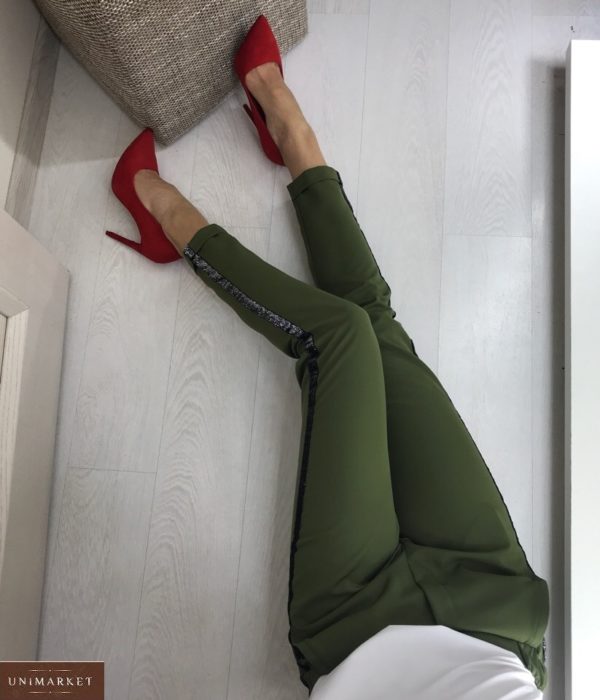 Замовити жіночі кольору хакі укорочені брюки з блискучими лампасами онлайн