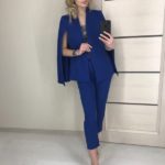 Замовити синій жіночий брючний костюм з кейпом онлайн