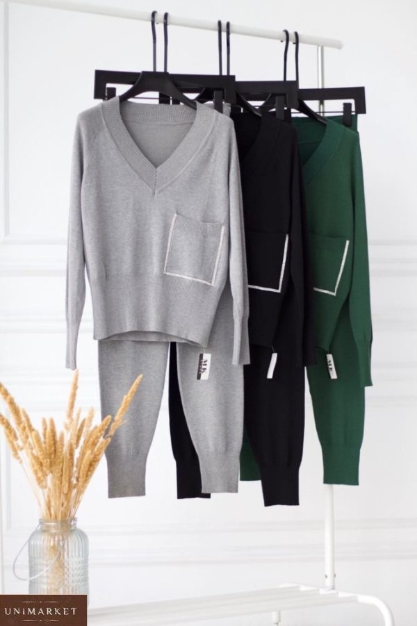 Купити сірого, чорного, зеленого кольору жіночий в'язаний прогулянковий костюм з кишенею в Україні