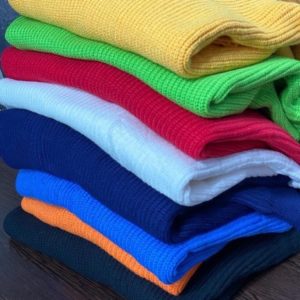 Придбати синій, темно-синій, електрик, жовтий, білий, оранж, червоний, зелений Скорочений в'язаний светр з розрізами на плечах для жінок недорого