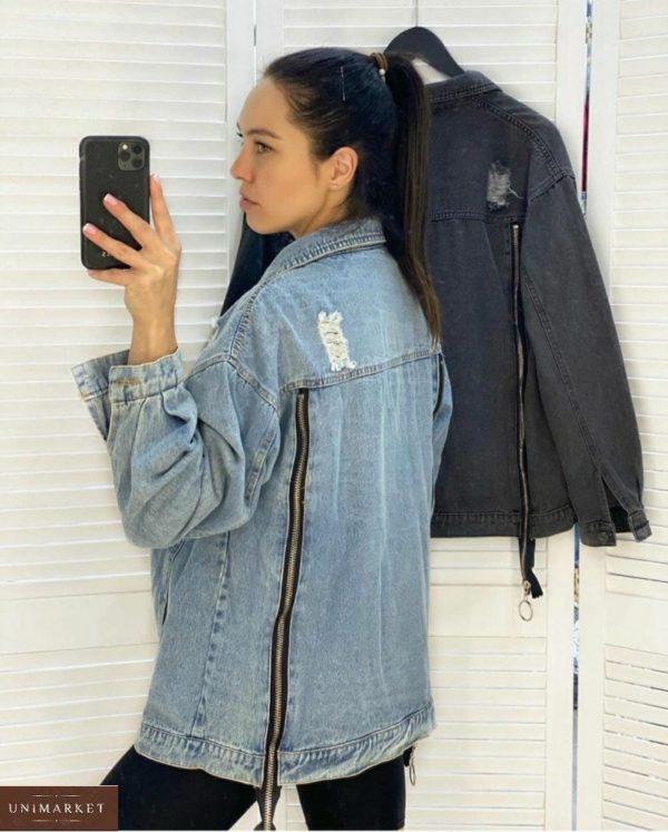 Купить женскуюудлиненную джинсовую куртку с молниями серую, голубую в интернете