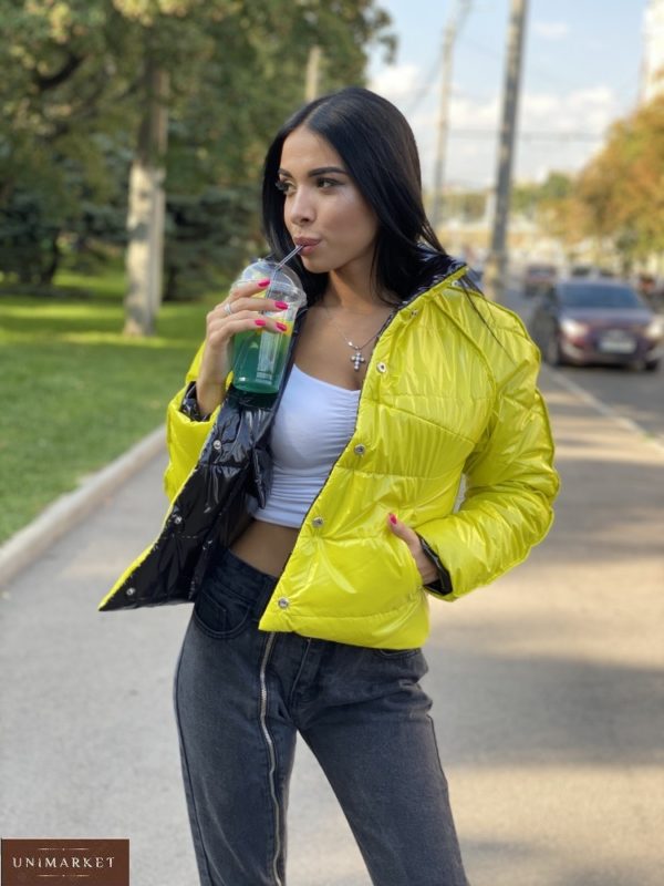 Заказать женскую желтую двухстороннюю короткую куртку с накладными карманами онлайн