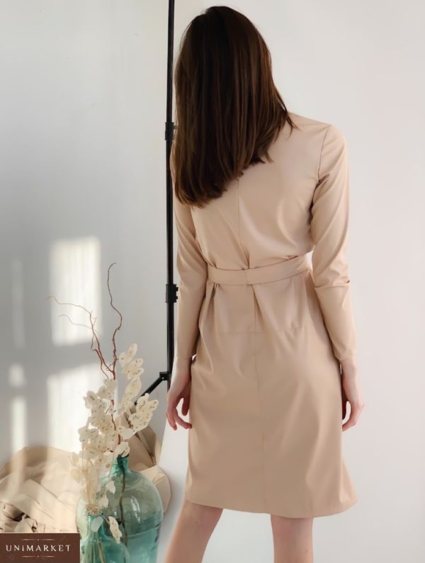 Приобрести женское платье с длинным рукавом из эко кожи (размер 42-48) бежевого цвета на осень по скидке
