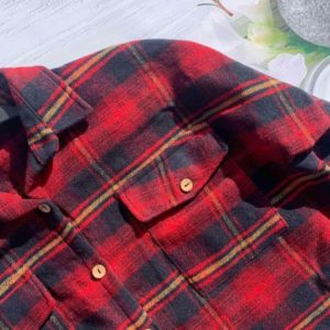 Купити червону байкову сорочку з кишенею в клітку вигідно для жінок на осінь