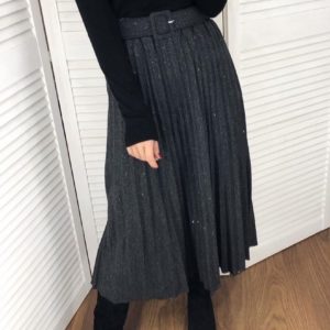 Приобрести женскую юбку плиссе черную из плотного трикотажа онлайн