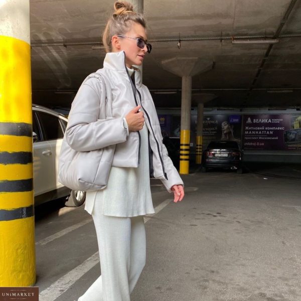 Купити жіночу коротку куртку дутик з еко-шкіри білого кольору на змійці онлайн