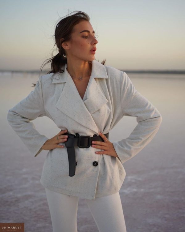 Приобрести серого цвета двубортный пиджак из шерсти на подкладке с поясом (размер 42-52) для женщин по скидке