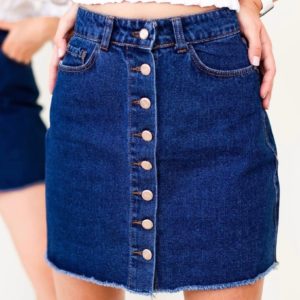 Заказать женскую джинсовую юбку синего цвета на пуговицах с необработанным краем в Украине