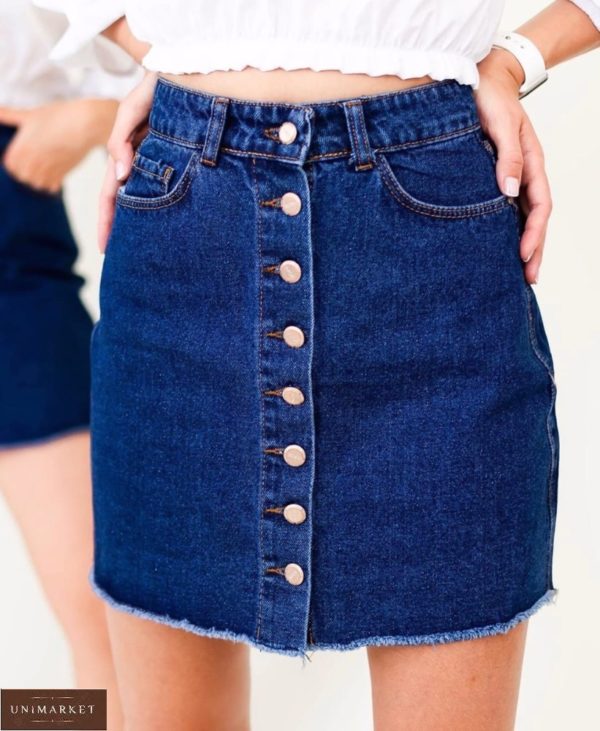 Замовити жіночу джинсову спідницю синього кольору на ґудзиках з необробленим краєм в Україні