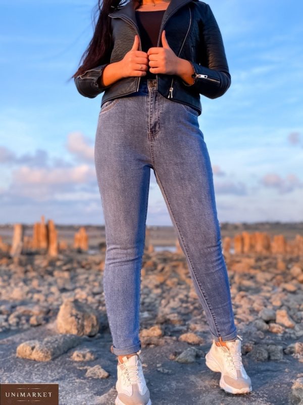 Купить голубые стрейчевые джинсы для женщин с подкатами онлайн