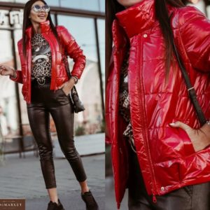 Купити в інтернеті червону глянцеву куртку на синтепуху для жінок