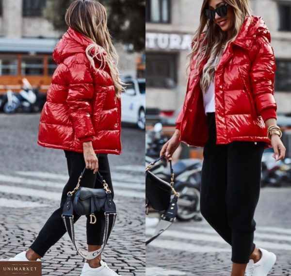 Замовити червону жіночу глянсову куртку з капюшоном (розмір 42-52) онлайн