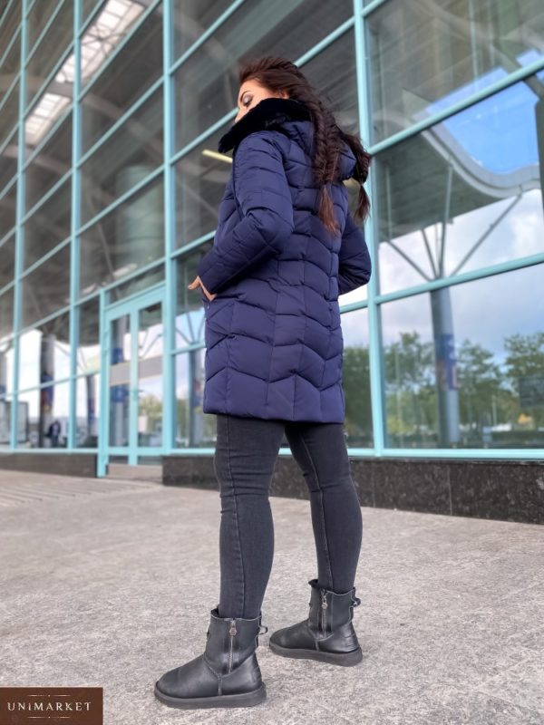 Приобрести женскую теплую куртку с искусственным мехом (размер 46-48) синего цвета недорого