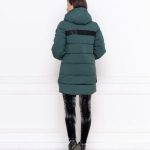Придбати кольору морська хвиля зимову куртку на холлофайбер з капюшоном (розмір 42-50) недорого для жінок