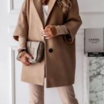 Замовити беж для жінок пальто оверсайз зі спущеною лінією плеча (розмір 42-52) онлайн