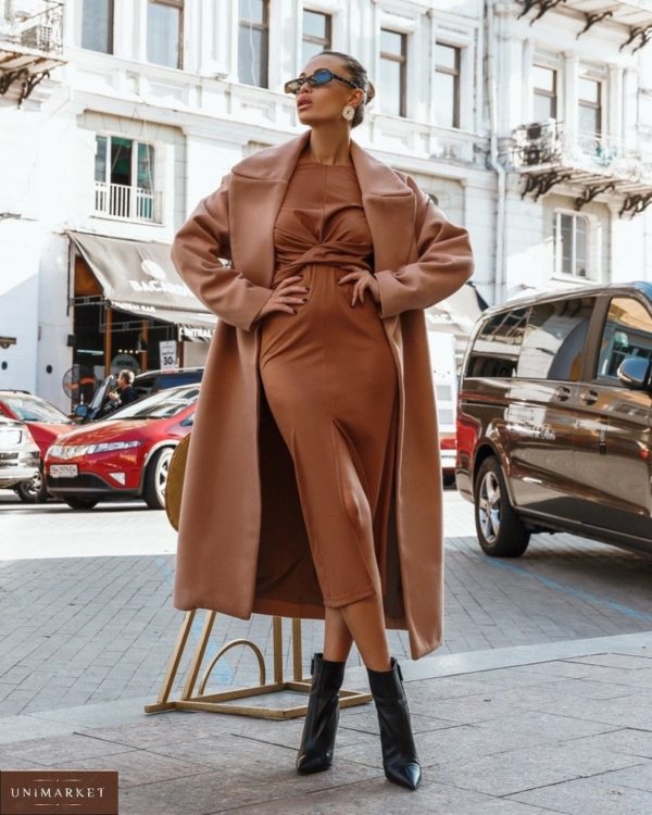 Заказать бежевое длинное универсальное пальто оверсайз онлайн для женщин