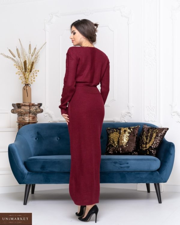 Приобрести бордовое длинное вязаное платье для женщин с круглым вырезом недорого