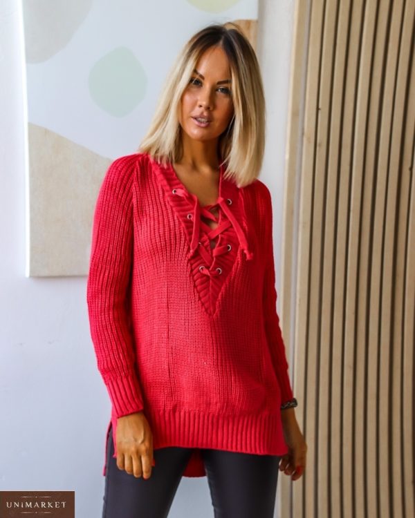 Замовити червоний жіночий на осінь подовжений светр з V-подібним вирізом на шнурівці (розмір 44-54) дешево