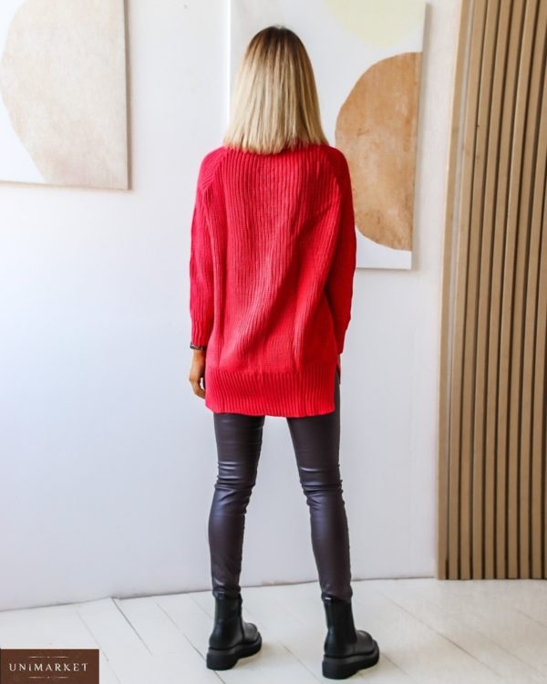 Приобрести женский удлиненный свитер с V-образным вырезом на шнуровке (размер 44-54) выгодно красного цвета