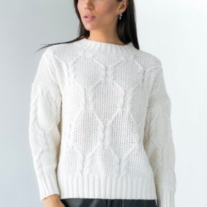 Заказать белый свитер с узором со спущенной линией плеча для женщин на осень в интернете