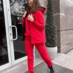 Купити червоний спортивний костюм трійка: брюки + батник + жилетка по зніжці для жінок