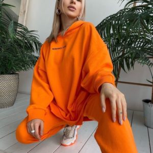 Приобрести женский (размер 42-52) спортивный костюм оранжевого цвета на флисе с худи оверсайз дешево