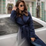 Купити синьо-чорне жіноче демісезонне пальто з вовни з поясом онлайн