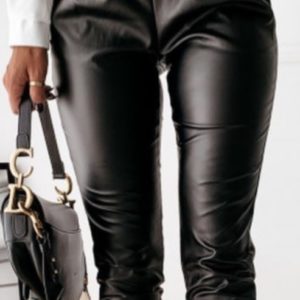 Купить женские штаны из эко кожи черного цвета с завязками (размер 40-52) онлайн
