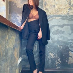 Замовити чорні прямі жіночі брюки з високою талією онлайн
