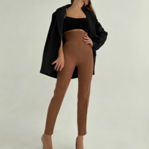 Придбати кольору карамель для жінок прямі брюки з високою талією вигідно
