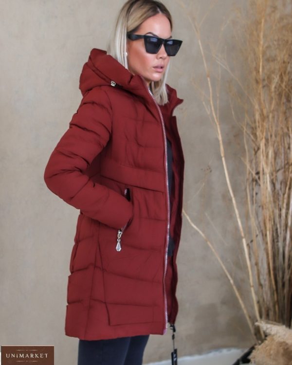 Купити жіночу зимову бордо куртку з матової плащової тканини (розмір 42-50) по знижці