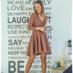 Замовити бежеву сукню для жінок міні з декольте і довгим рукавом (розмір 42-48) в інтернеті